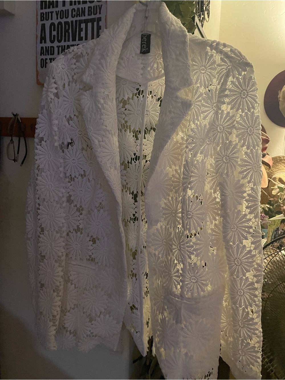 Berek 3D Open Floral "Peek-A-Boo" Daisy Lace Blazer Jacket - White